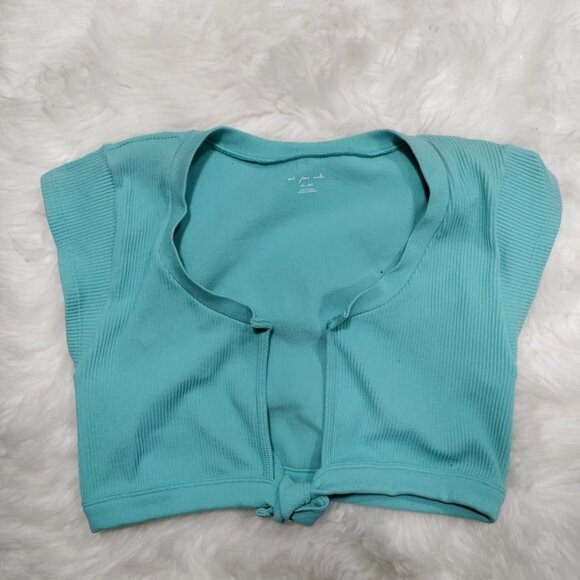 NWOT Urban Outfitters Out From Under Go For Gold Seamless Tie-Front Top Size M - Picture 2 of 10